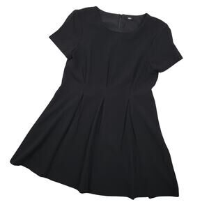 Lucca Women’s Pleated Short Sheath Dress Sz Medium Black Classic Elegant Chic